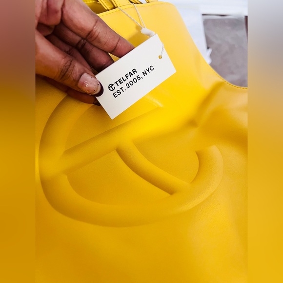 Brand new, not taken out of original package. TELFAR Yellow medium tote bag - Picture 7 of 9